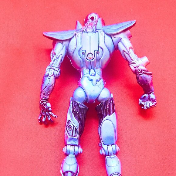 Toy Biz 1999 Ultron Action Figure – Avengers: United They Stand – 6” - Picture 3 of 5